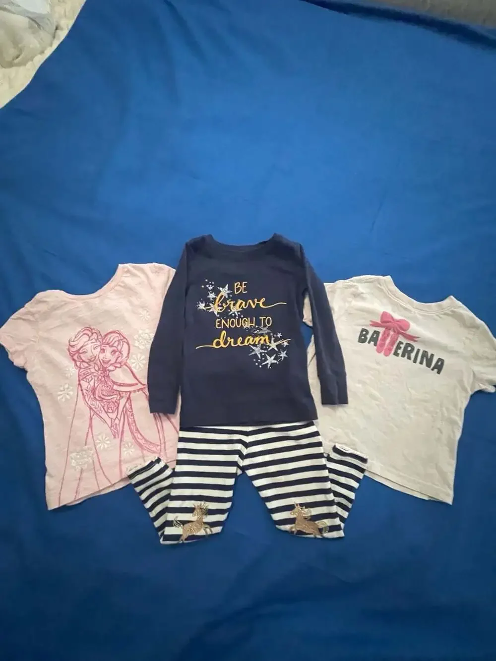 Sz 2T Old Navy and Disney Toddler Girls‎ 4-Piece Clothing Bundle Set